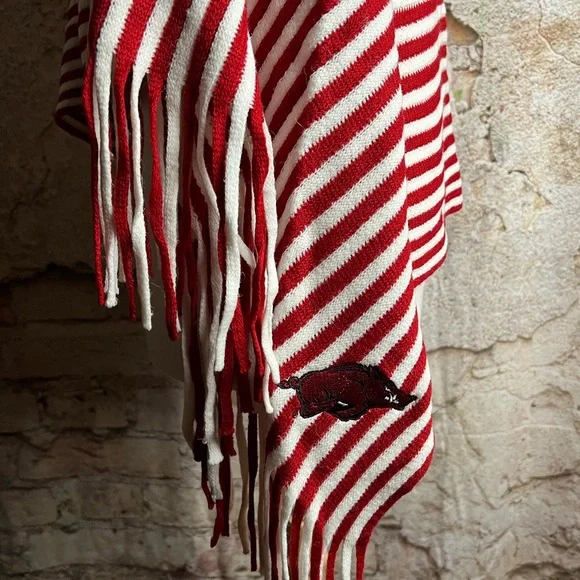 University of Arkansas Razorbacks - Unisex poncho - Picture 5 of 9